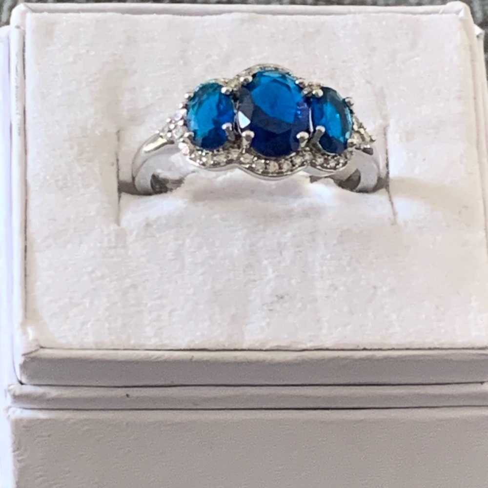 Bomb Party Lab Created Dark Blue Sapphire on rhodium plating